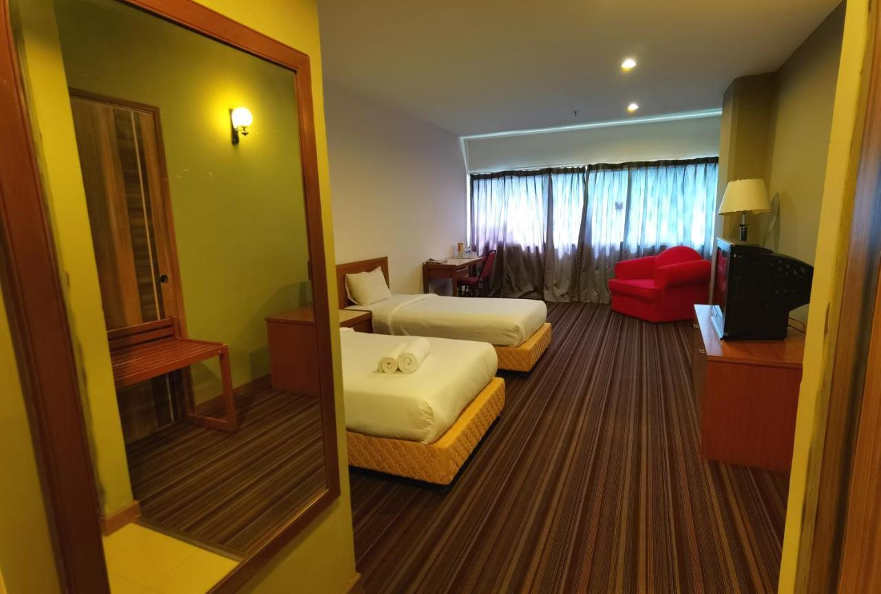 Folkmeldrum Hotel Johor Bahru Exterior foto