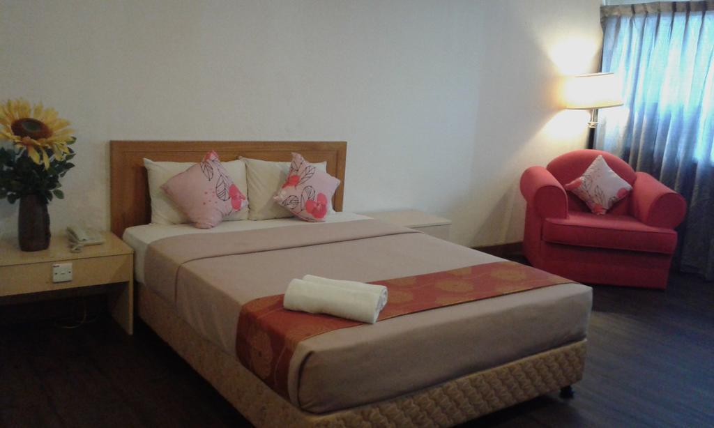 Folkmeldrum Hotel Johor Bahru Exterior foto